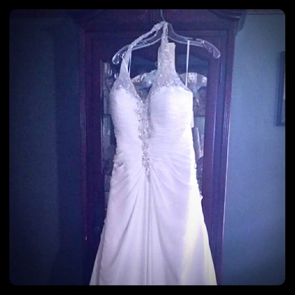Wedding  gown - Picture 1 of 4